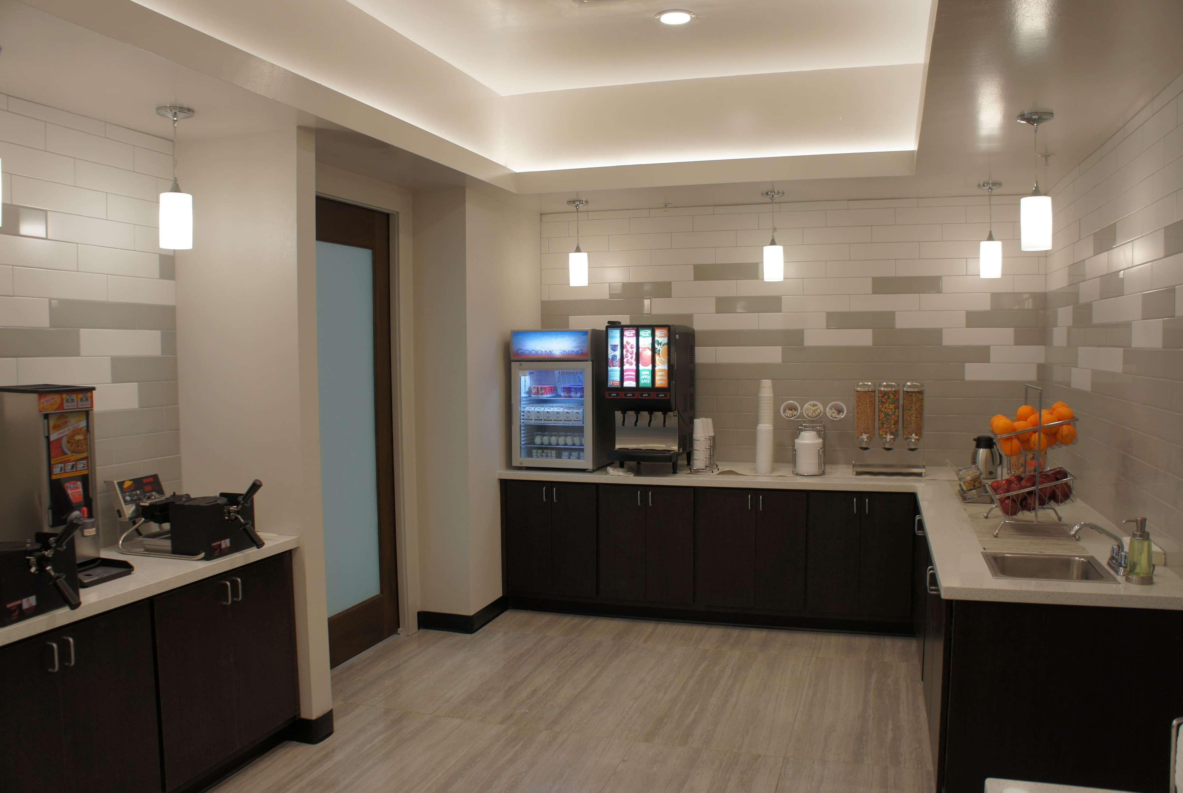 La Quinta By Wyndham Mobile Hotel Eksteriør billede