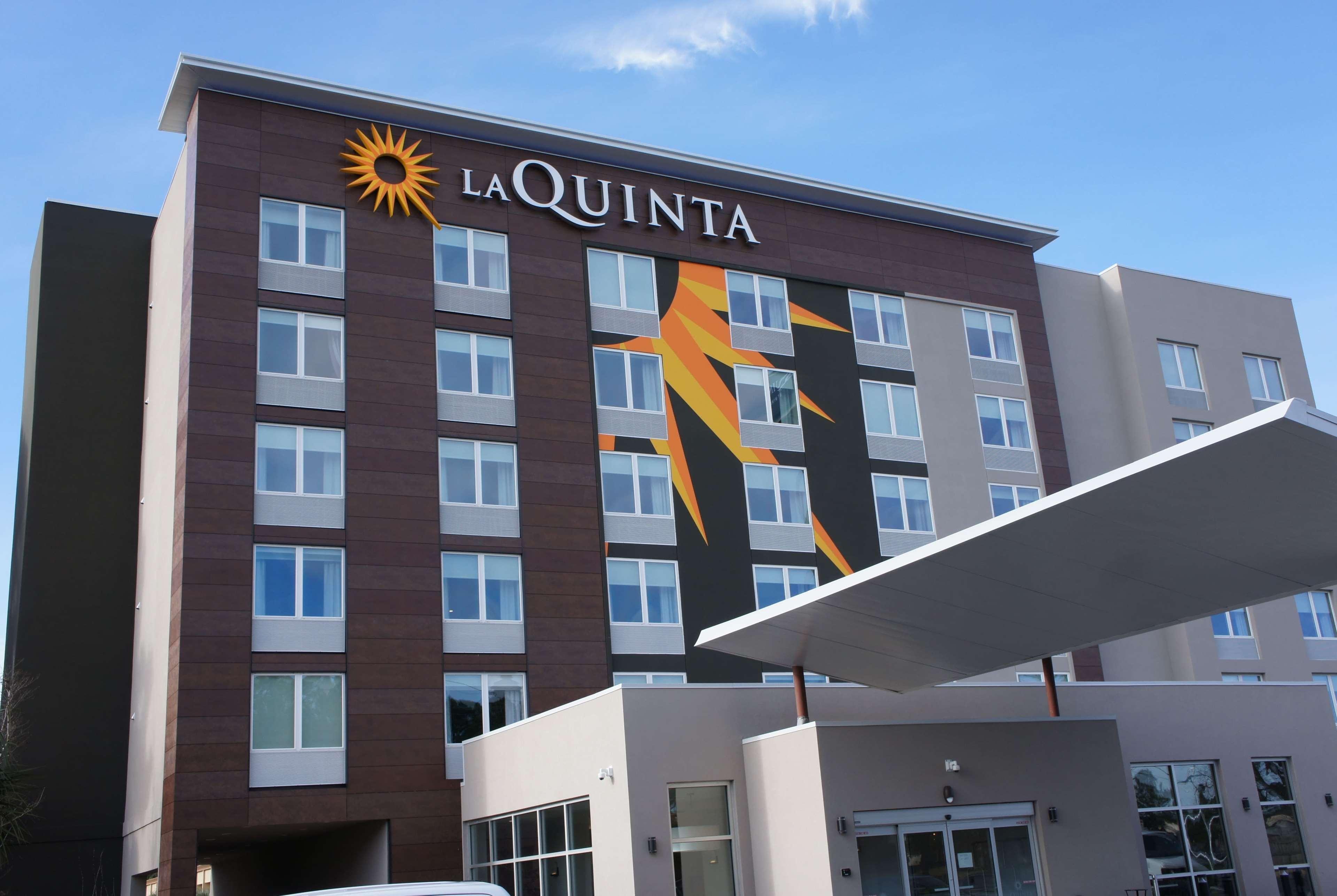 La Quinta By Wyndham Mobile Hotel Eksteriør billede