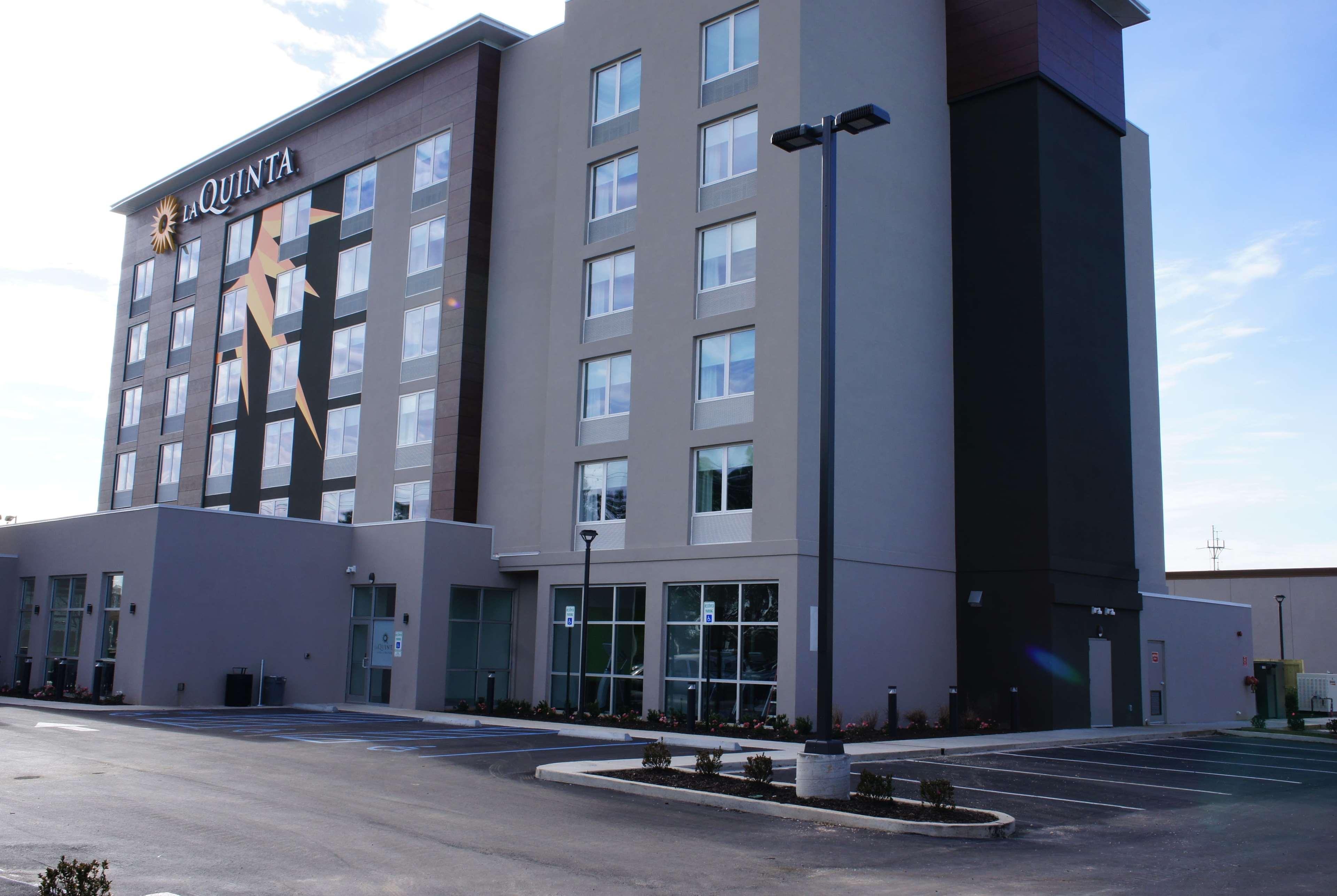 La Quinta By Wyndham Mobile Hotel Eksteriør billede